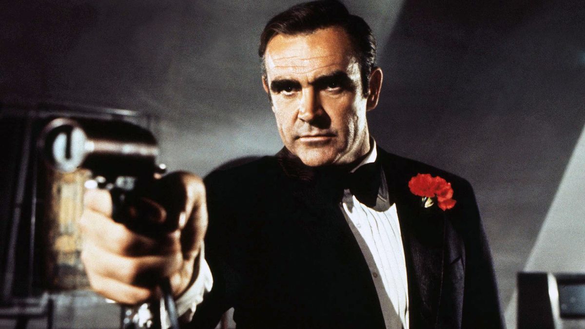 Bond měl být žena už v prvním filmu